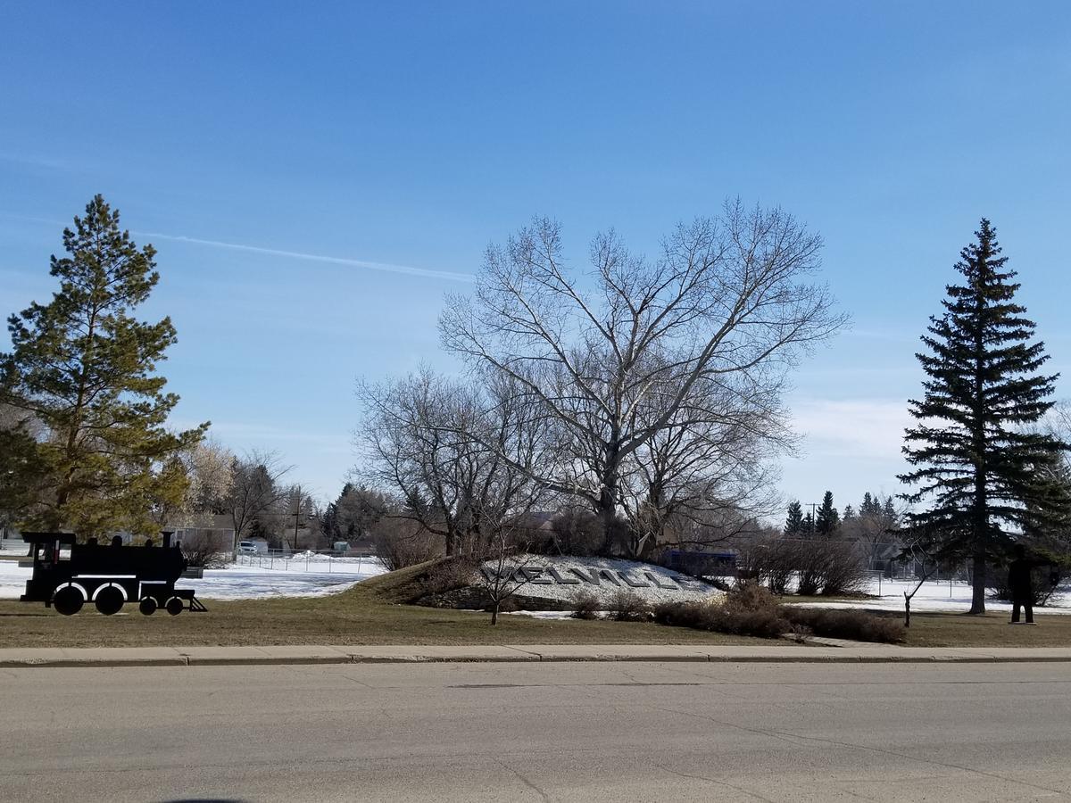 Melsask Motel Melville Exterior photo
